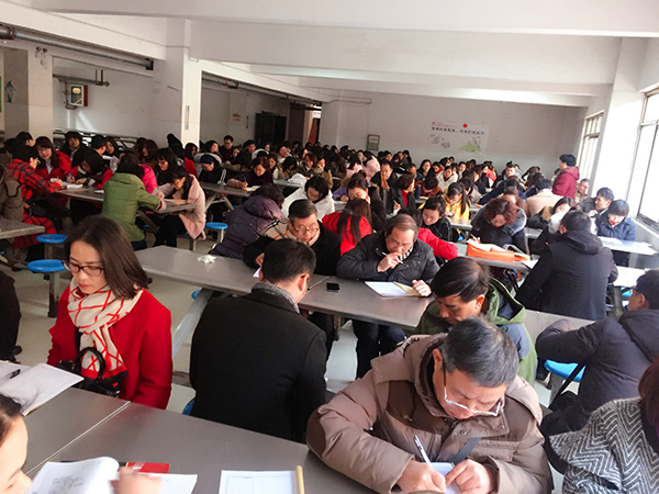 南昌现代外国语学校(象湖校区) 把师德师风教育作为教师“第一课”